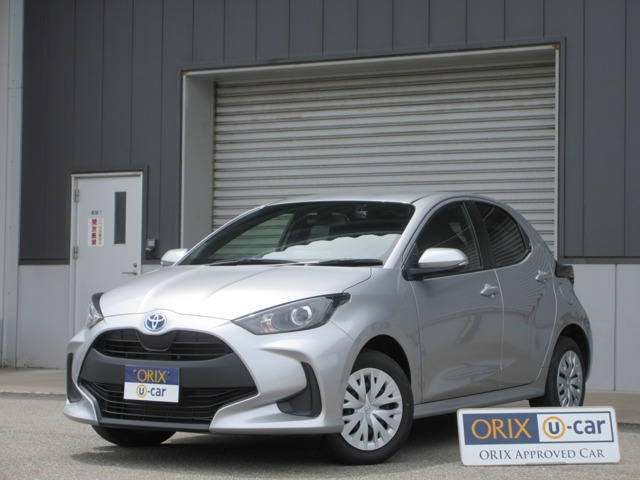 ヤリス1.5 ハイブリッド X E-Four 4WD