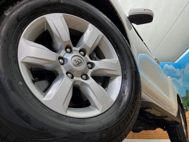 �y����17�C���`�A���~�z�C�[���z�O�ςɃ}�b�`���������A���~�z�C�[���𑕒����Ă���܂��B�e��ЊO�A���~�z�C�[����A�X�^�b�h���X�^�C�����戵�����Ă���܂��B���񂲑��k����������