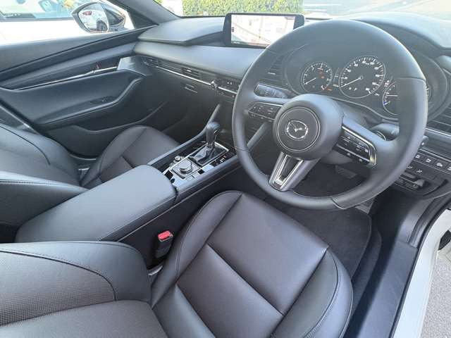 MAZDA3ファストバック1.8 XD ドライブ エディション