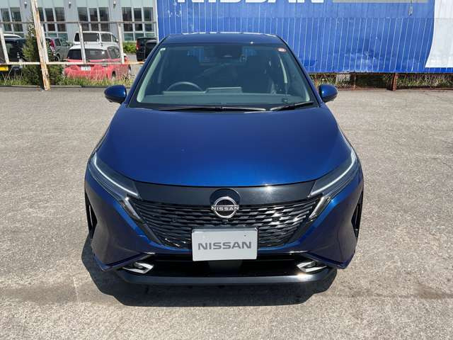 ノートオーラ1.2 G FOUR レザーエディション 4WD
