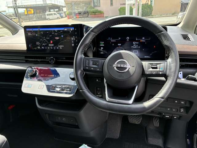 セレナ1.4 e-POWER ハイウェイスターV