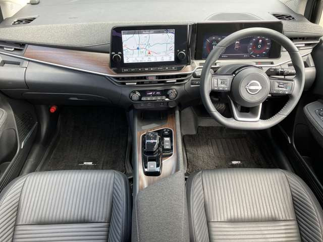 ノートオーラ1.2 G レザーエディション