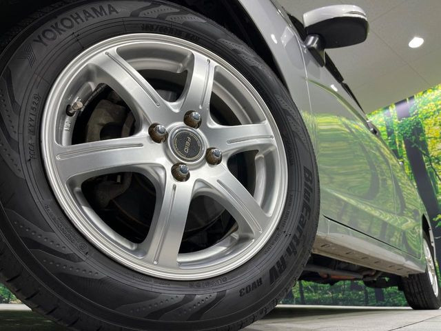 �y15�C���`�A���~�z�C�[���z�O�ςɃ}�b�`�����A���~�z�C�[���𑕒����Ă���܂��B�e��A���~�z�C�[����A�X�^�b�h���X�^�C�����戵�����Ă���܂��B���񂲑��k����������