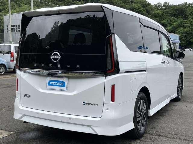 セレナ1.4 e-POWER ハイウェイスターV