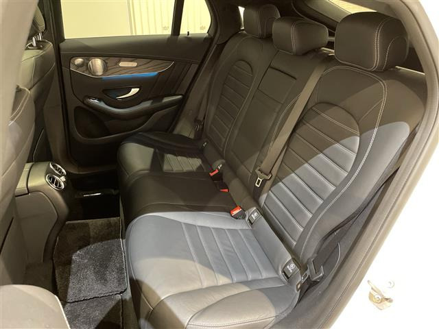 GLCクーペAMG GLC43 4マチック 4WD