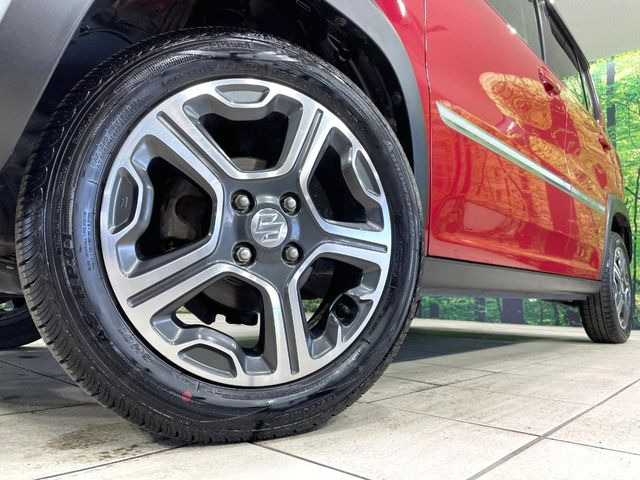 �y����15�C���`�A���~�z�C�[���z�O�ςɃ}�b�`���������A���~�z�C�[���𑕒����Ă���܂��B�e��ЊO�A���~�z�C�[����A�X�^�b�h���X�^�C�����戵�����Ă���܂��B���񂲑��k����������