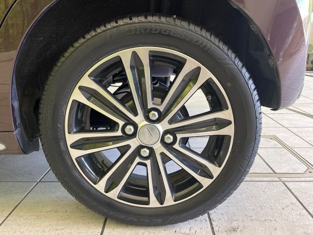 �y����15�C���`�A���~�z�C�[���z�O�ςɃ}�b�`���������A���~�z�C�[���𑕒����Ă���܂��B�e��ЊO�A���~�z�C�[����A�X�^�b�h���X�^�C�����戵�����Ă���܂��B���񂲑��k����������