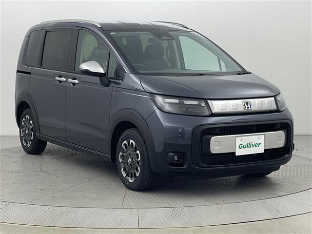 フリード1.5 e:HEV クロスター 4WD
