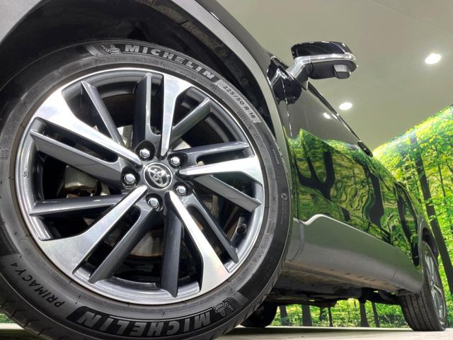 �y����18�C���`�A���~�z�C�[���z�O�ςɃ}�b�`���������A���~�z�C�[���𑕒����Ă���܂��B�e��ЊO�A���~�z�C�[����A�X�^�b�h���X�^�C�����戵�����Ă���܂��B���񂲑��k����������