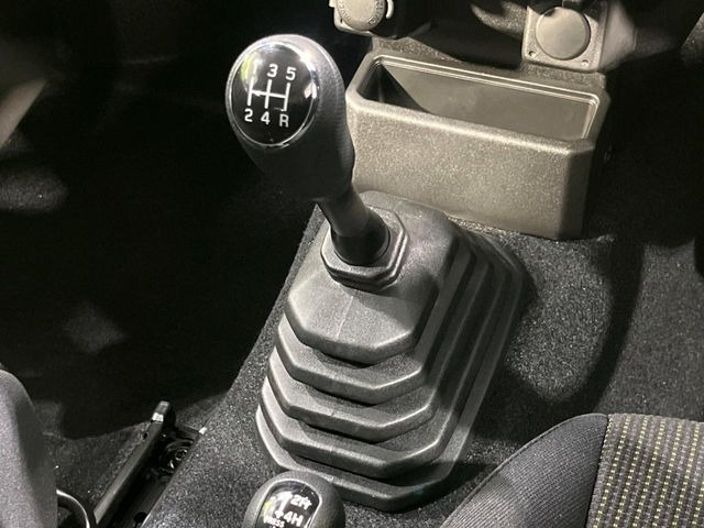 ジムニーノマド1.5 FC 4WD