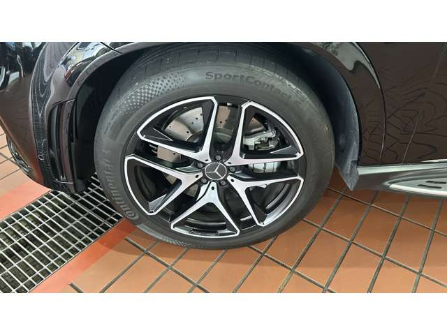 GLEAMG GLE53 4マチックプラス (ISG) 4WD