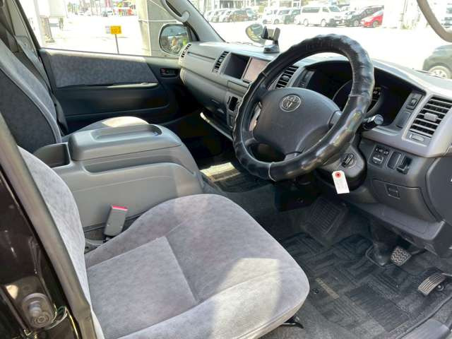 ハイエース2.7 GL ロング ミドルルーフ 4WD
