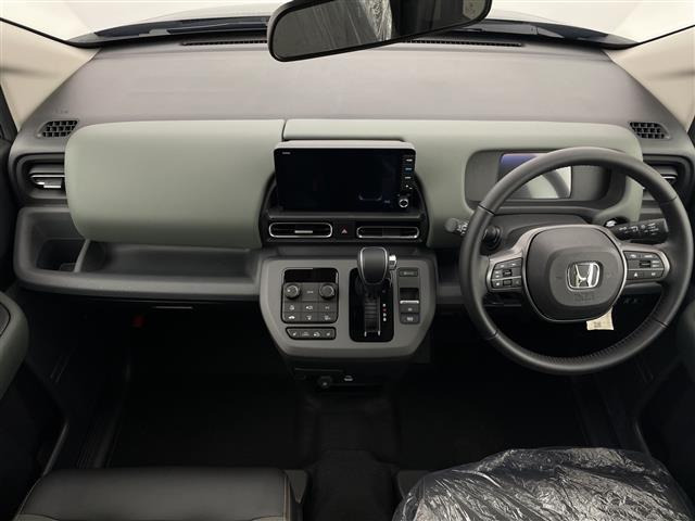 フリード1.5 e:HEV クロスター 4WD