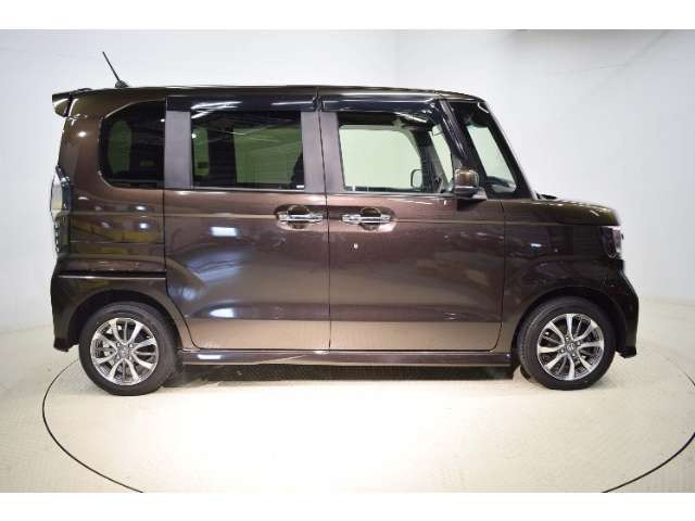 N-BOXカスタムL 4WD