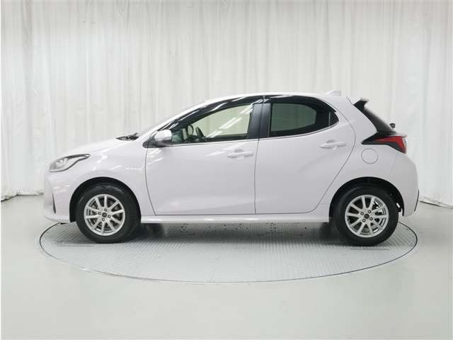 ヤリス1.5 ハイブリッド Z E-Four 4WD