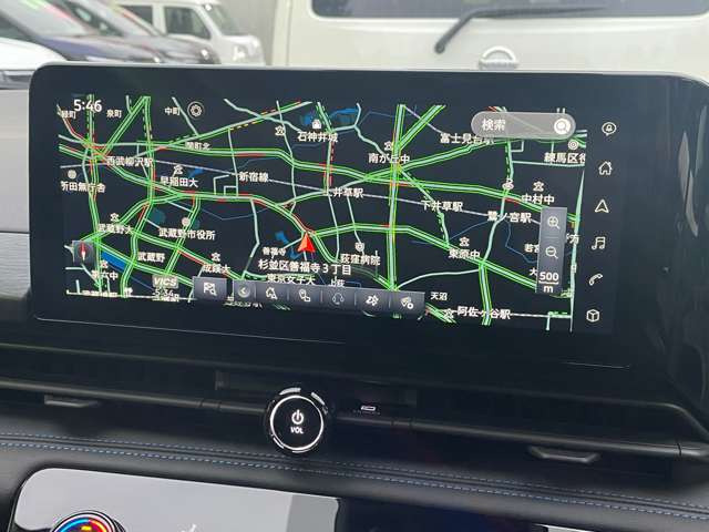 セレナ1.4 e-POWER AUTECH