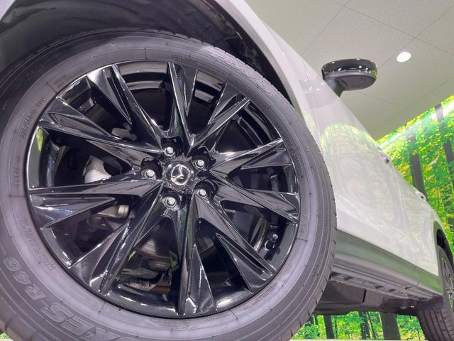 �y����19�C���`�A���~�z�C�[���z�O�ςɃ}�b�`���������A���~�z�C�[���𑕒����Ă���܂��B�e��ЊO�A���~�z�C�[����A�X�^�b�h���X�^�C�����戵�����Ă���܂��B���񂲑��k����������