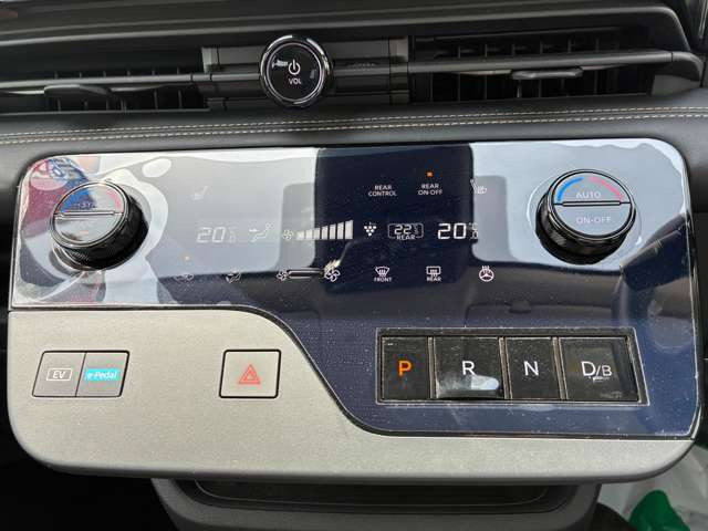 セレナ1.4 e-POWER ハイウェイスターV