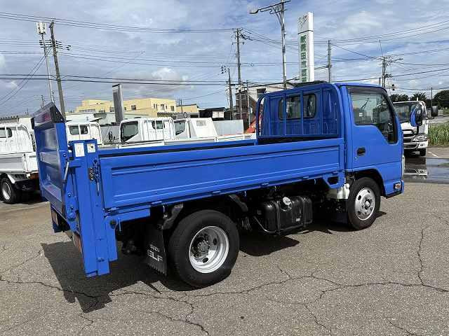 エルフ
