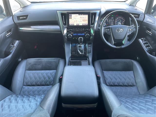 アルファードハイブリッド 2.5 SR E-Four 4WD