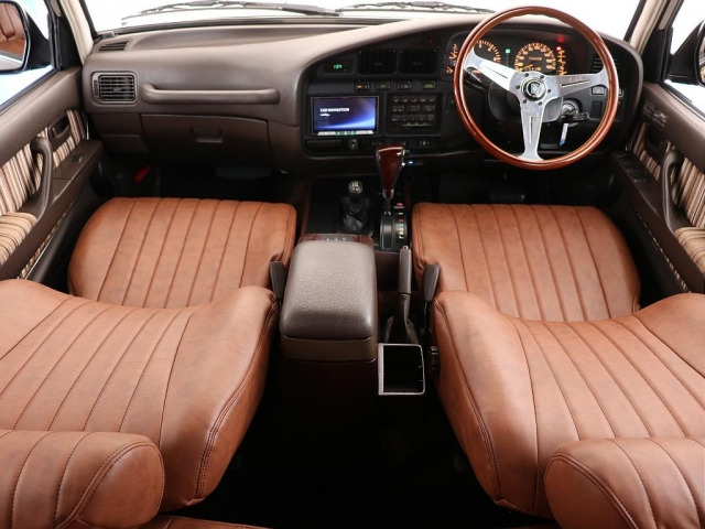 ランドクルーザー804.5 VXリミテッド 4WD
