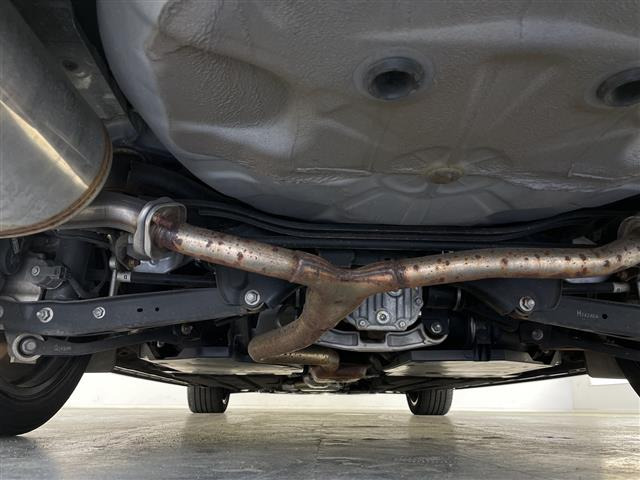 レヴォーグ1.8 STI スポーツ 4WD