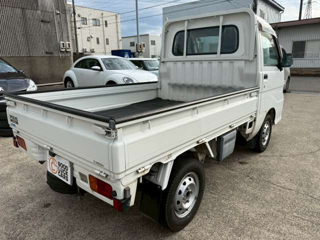 ピクシストラックスペシャル エアコン・パワステバージョン 4WD