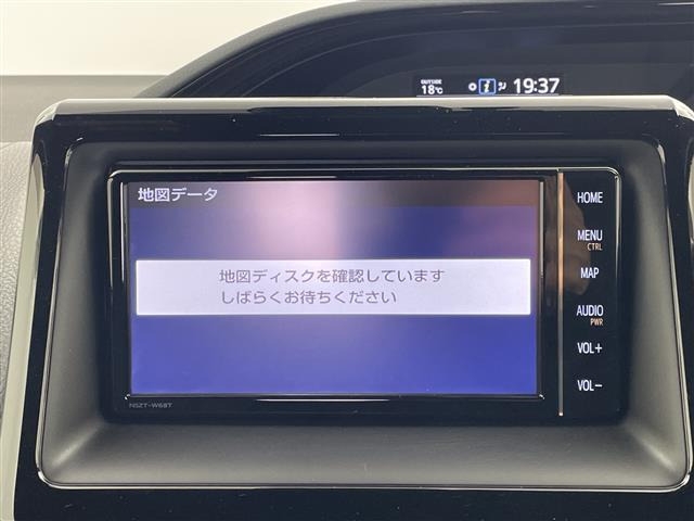 エスクァイアハイブリッド1.8 Gi