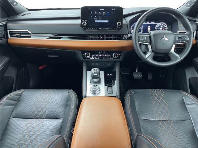アウトランダーPHEV 2.4 P 4WD