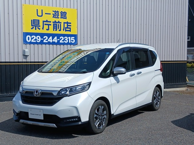 フリード1.5 ハイブリッド クロスター