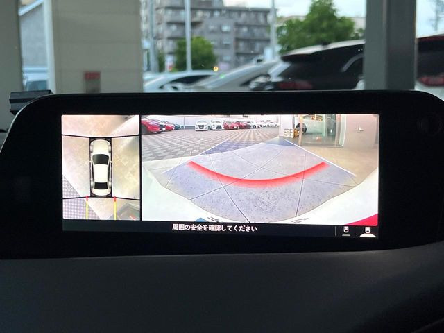 �y360&deg;�r���[���j�^�[�z��p�̃J�����ɂ��A�ォ�猩���낵���悤�Ȏ��_��360�x�N���}�̎��͂��m�F���邱�Ƃ��ł��܂������p�������m�F���₷���A�����ꏊ�ł̐؂�Ԃ��⒓�Ԃ��X���[�Y�ɍs���܂��B