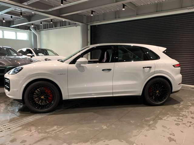 カイエンターボ E ハイブリッド ティプトロニックS 4WD