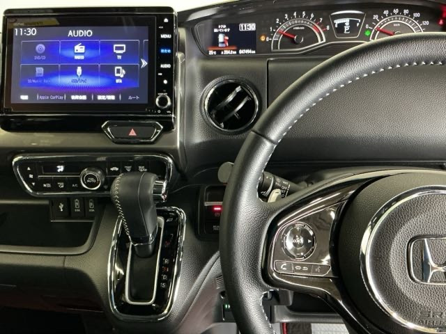 N-BOXカスタムL ターボ スタイルプラス ブラック 4WD
