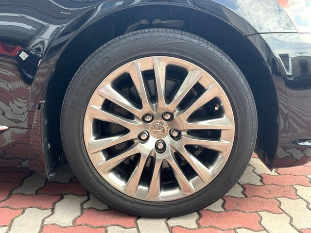 �y�����I�v�V����19�C���`�A���~�z�C�[���z�����I�v�V�����z�C�[���𑕒��B���s���\�̌���ɉ����A�O�ς����X�^�C���b�V���ɂȂ��Ă��܂��B