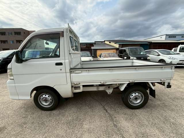 ピクシストラックスペシャル エアコン・パワステバージョン 4WD