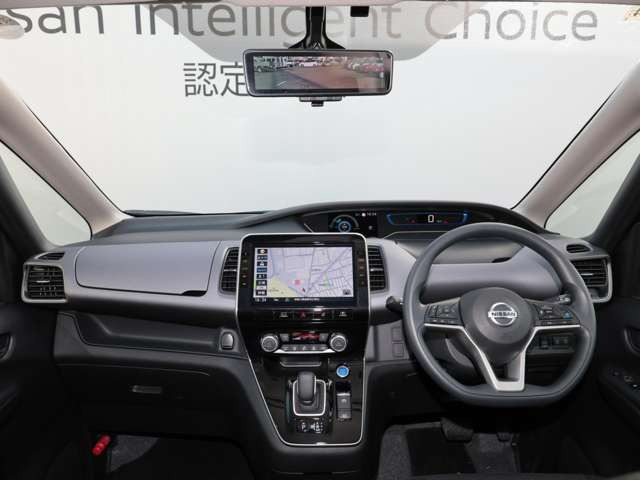 セレナ1.2 e-POWER XV