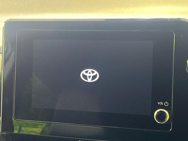 �y8�C���` �f�B�X�v���C�I�[�f�B�I�z���ʂ̃f�B�X�v���C��AppleCarPlay��AndroidAuto�����p�\�B�傫�ȉ�ʂŃX�}�z�i�r�A�v���������p���������܂���