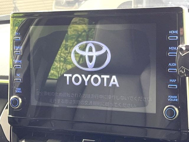 �y8�C���` �f�B�X�v���C�I�[�f�B�I�z���ʂ̃f�B�X�v���C��AppleCarPlay��AndroidAuto�����p�\�B�傫�ȉ�ʂŃX�}�z�i�r�A�v���������p���������܂���