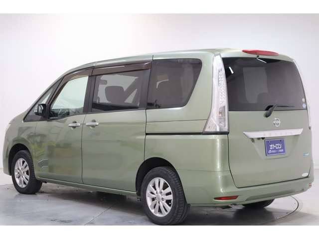 セレナ2.0 20G 4WD
