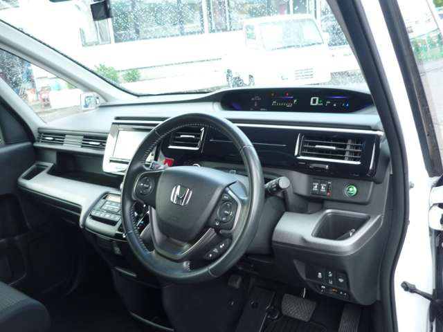 ステップワゴン1.5 スパーダ ホンダ センシング 4WD