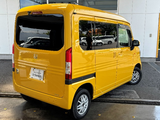 N-VAN+スタイル ファン ターボ  4WD