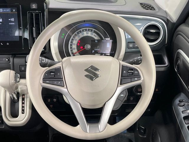 �y�X�e�A�����O�X�C�b�`�z�^�]���A�O������ڐ������炷���ƂȂ��A�I�[�f�B�I���̑��삪�\�ȕ֗��@�\!���S&���K�ȃh���C�u�����o���Ă���܂���