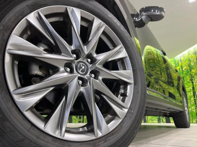 �y�����A���~�z�C�[���z�O�ςɃ}�b�`���������A���~�z�C�[���𑕒����Ă���܂��B�e��ЊO�A���~�z�C�[����A�X�^�b�h���X�^�C�����戵�����Ă���܂��B���񂲑��k����������