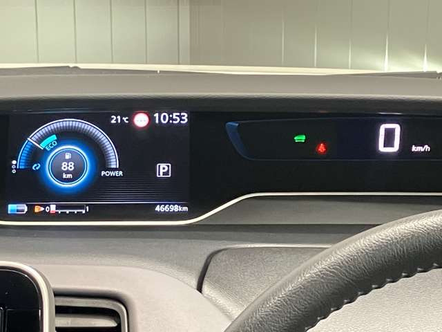 セレナ1.2 e-POWER ハイウェイスターV