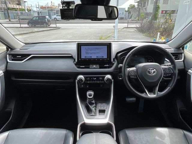 RAV42.0 G 4WD