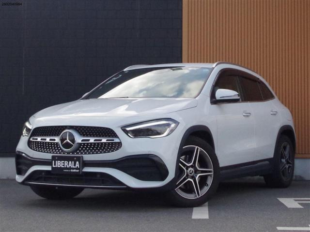 GLAクラスGLA200d 4マチック AMGライン 4WD