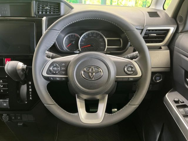 �y�X�}�[�g�A�V�X�g�z���s���ɑO���̎ԗ�����F�����A�Փ˂������Ȏ��͌x��ƃu���[�L�ŏՓˉ���Ɣ�Q�y�����A�V�X�g�B�����S�Ƀh���C�u�����y���݂��������܂��B