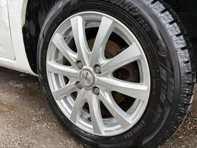 14�C���`�A���~�z�C�[���B�X�^�b�h���X�^�C���^�C��:YOKOHAMA iceGUARD        ���D�݂̃^�C���E�z�C�[�������T�����邱�Ƃ��ł��܂��̂ł��C�y�ɂ����k���������B���C�ɓ����1�����
