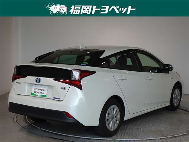 プリウス1.8 S
