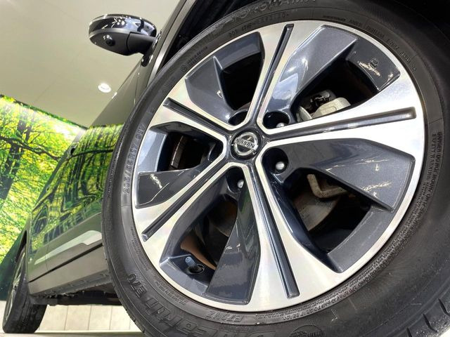 �y����17�C���`�A���~�z�C�[���z�O�ςɃ}�b�`���������A���~�z�C�[���𑕒����Ă���܂��B�e��ЊO�A���~�z�C�[����A�X�^�b�h���X�^�C�����戵�����Ă���܂��B���񂲑��k����������